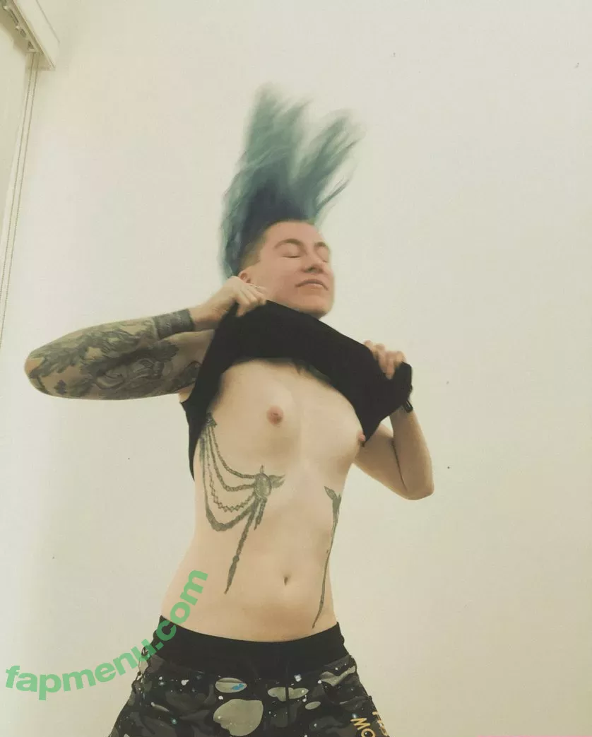 Comicbookgirl19 nude photo #0158 (DanikaXIX / pirateflagnislandgirl)