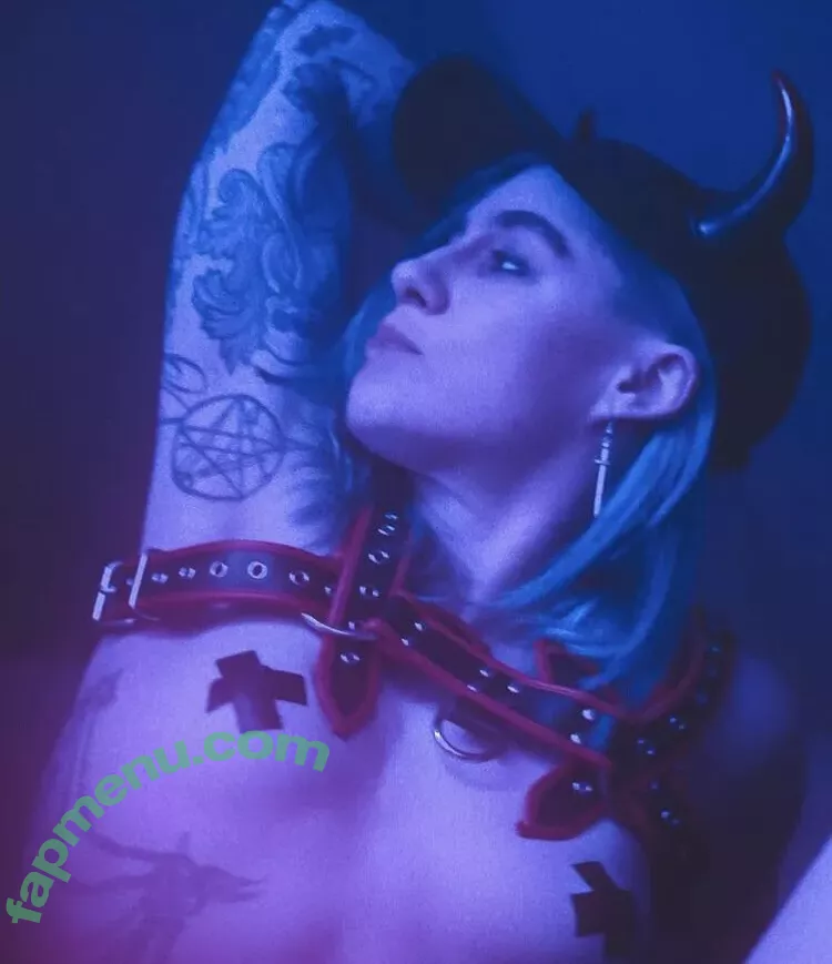 Comicbookgirl19 nude photo #0188 (DanikaXIX / pirateflagnislandgirl)