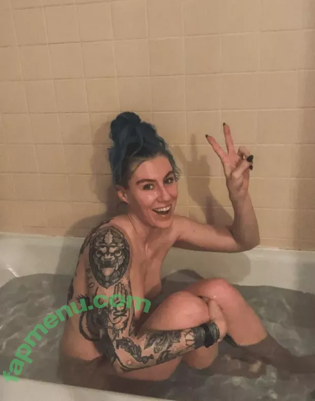 Comicbookgirl19 nude photo #0206 (DanikaXIX / pirateflagnislandgirl)