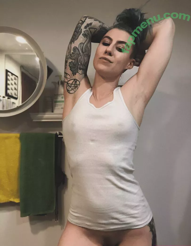 Comicbookgirl19 nude photo #0223 (DanikaXIX / pirateflagnislandgirl)