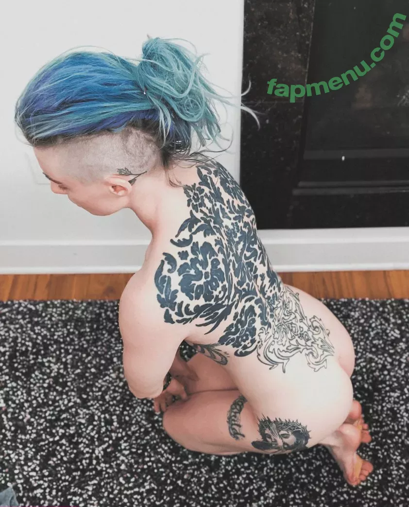 Comicbookgirl19 nude photo #0227 (DanikaXIX / pirateflagnislandgirl)