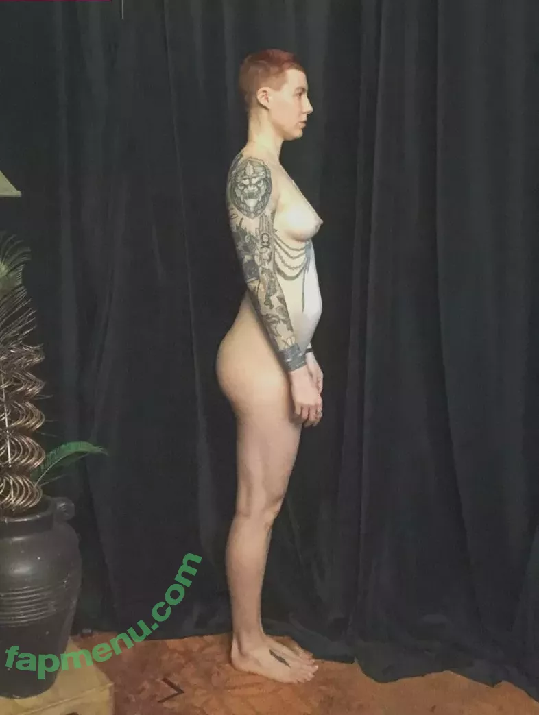 Comicbookgirl19 nude photo #0246 (DanikaXIX / pirateflagnislandgirl)