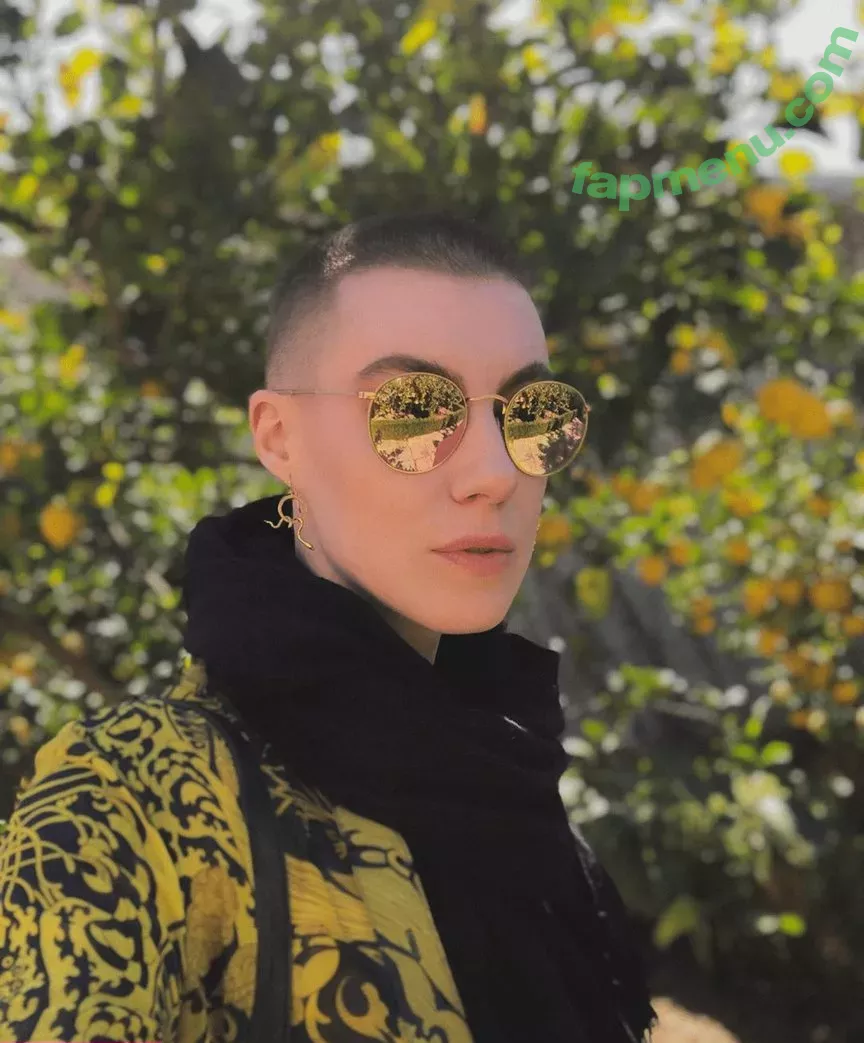 Comicbookgirl19 nude photo #0259 (DanikaXIX / pirateflagnislandgirl)