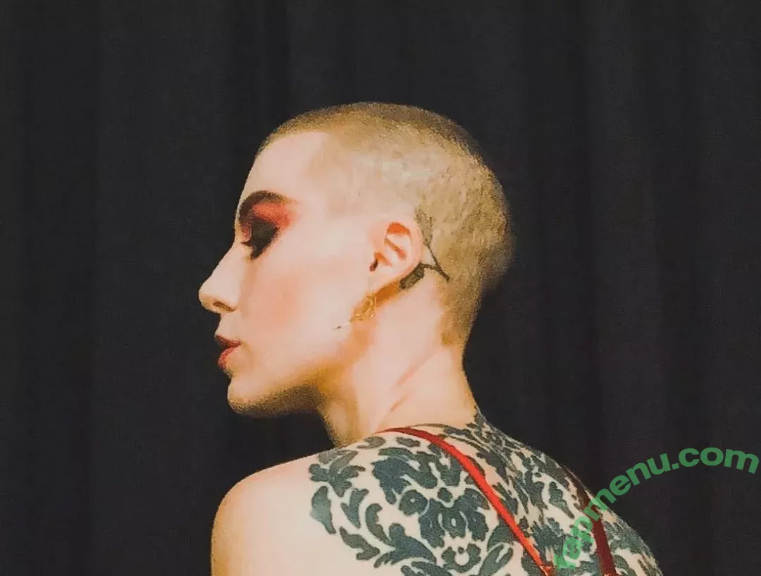 Comicbookgirl19 nude photo #0263 (DanikaXIX / pirateflagnislandgirl)