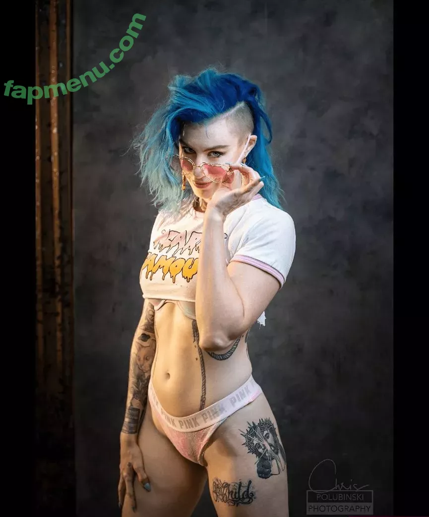 Comicbookgirl19 nude photo #0269 (DanikaXIX / pirateflagnislandgirl)