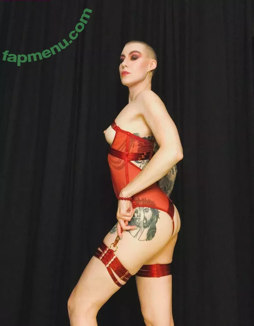 Comicbookgirl19 nude photo #0272 (DanikaXIX / pirateflagnislandgirl)