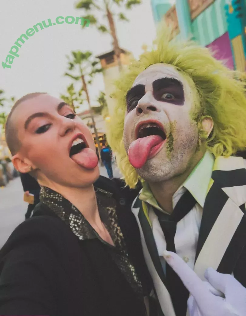 Comicbookgirl19 nude photo #0311 (DanikaXIX / pirateflagnislandgirl)