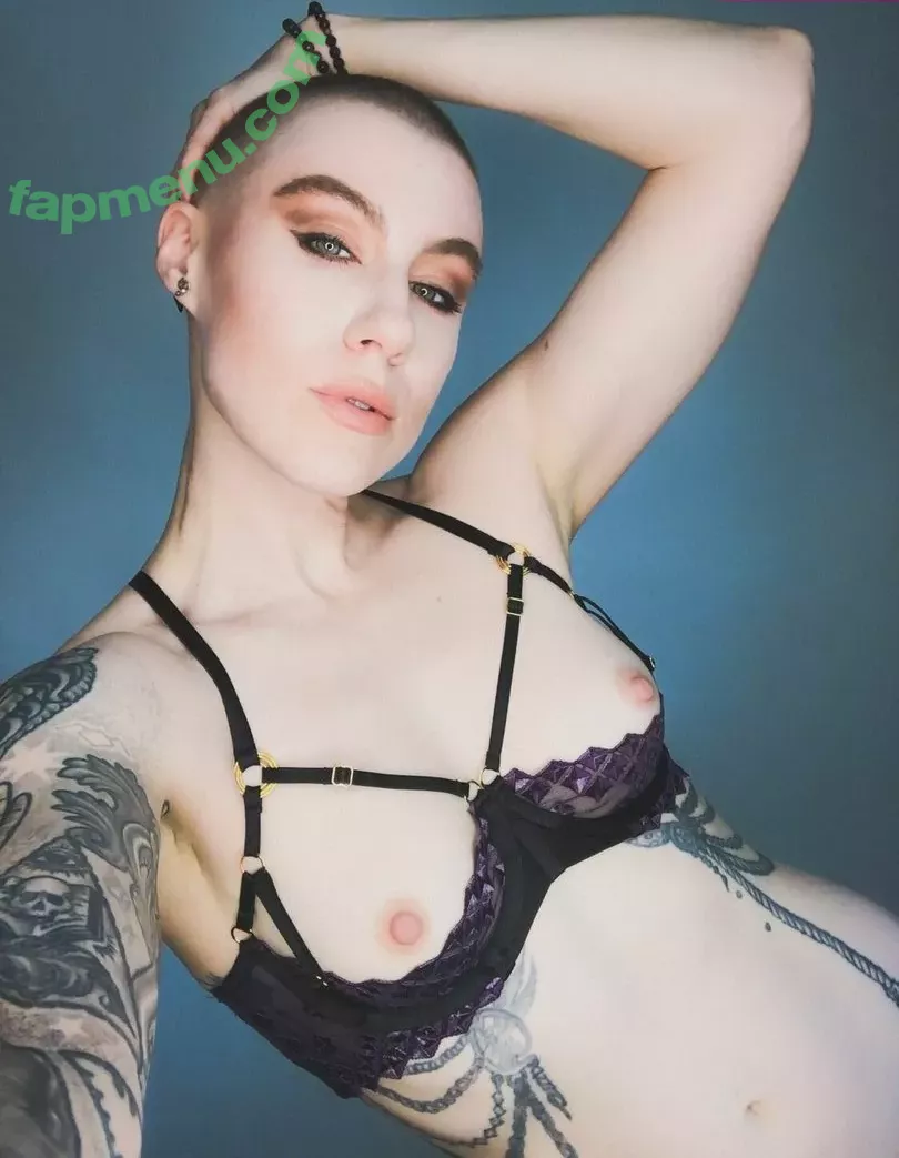 Comicbookgirl19 nude photo #0349 (DanikaXIX / pirateflagnislandgirl)