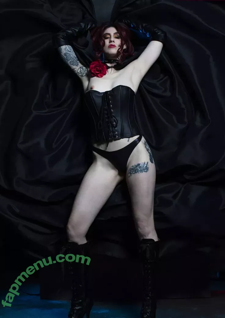 Comicbookgirl19 nude photo #0466 (DanikaXIX / pirateflagnislandgirl)