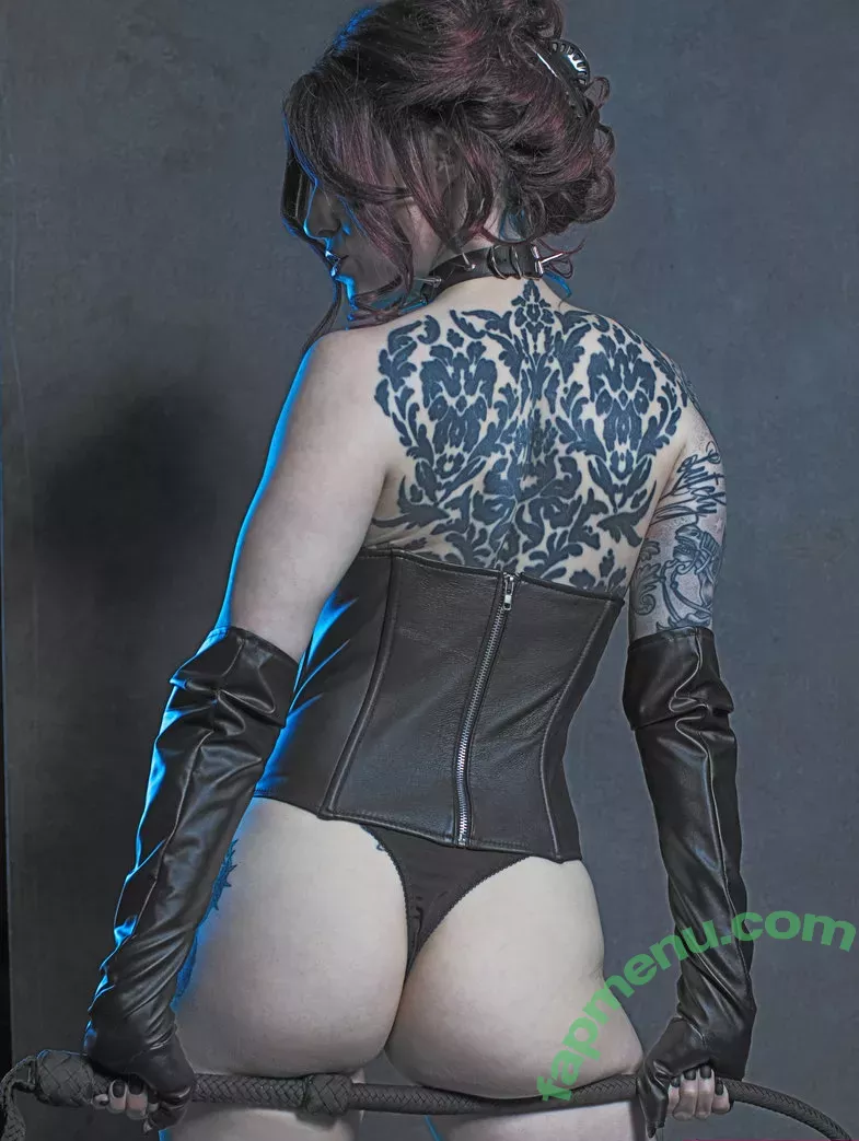 Comicbookgirl19 nude photo #0471 (DanikaXIX / pirateflagnislandgirl)