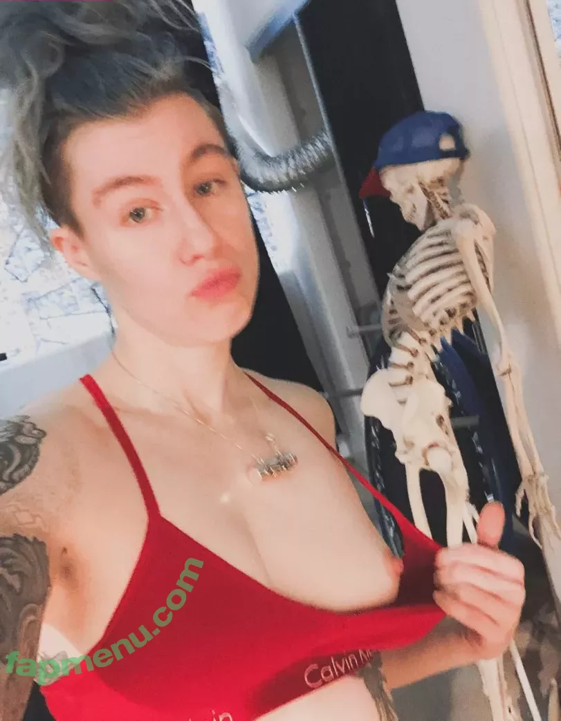 Comicbookgirl19 nude photo #0501 (DanikaXIX / pirateflagnislandgirl)