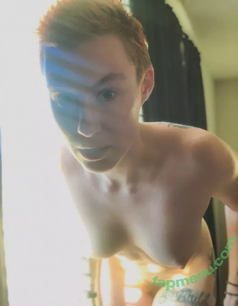 Comicbookgirl19 nude photo #0550 (DanikaXIX / pirateflagnislandgirl)