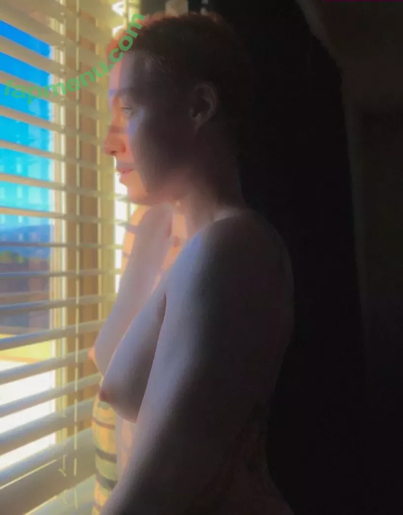 Comicbookgirl19 nude photo #0552 (DanikaXIX / pirateflagnislandgirl)