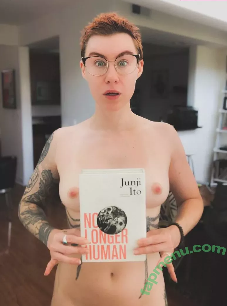 Comicbookgirl19 nude photo #0587 (DanikaXIX / pirateflagnislandgirl)