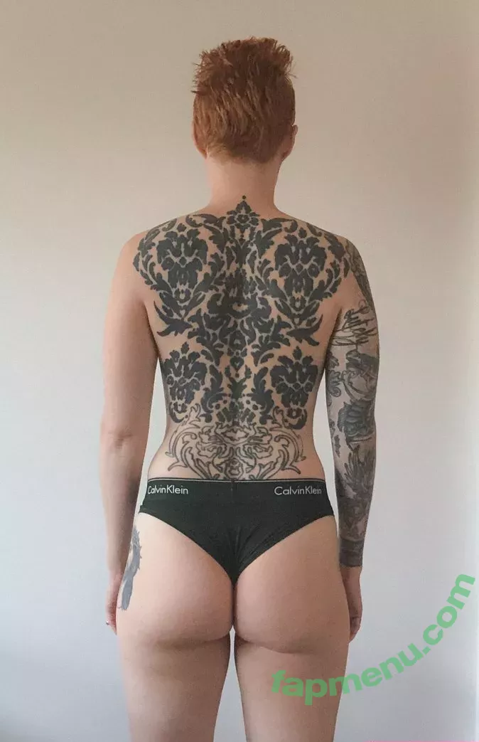 Comicbookgirl19 nude photo #0635 (DanikaXIX / pirateflagnislandgirl)