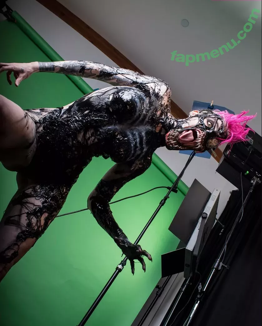 Comicbookgirl19 nude photo #0677 (DanikaXIX / pirateflagnislandgirl)