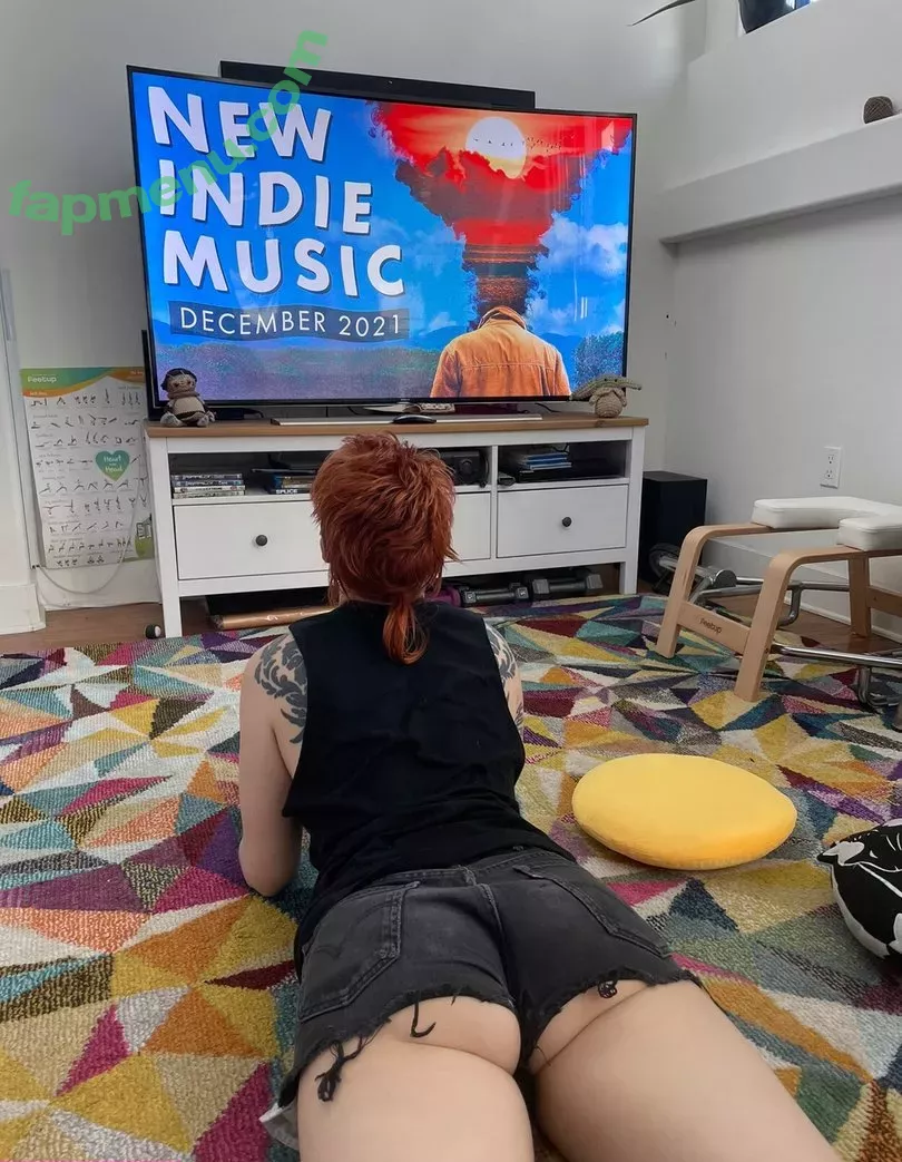 Comicbookgirl19 nude photo #0691 (DanikaXIX / pirateflagnislandgirl)