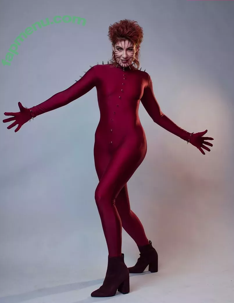 Comicbookgirl19 nude photo #0723 (DanikaXIX / pirateflagnislandgirl)