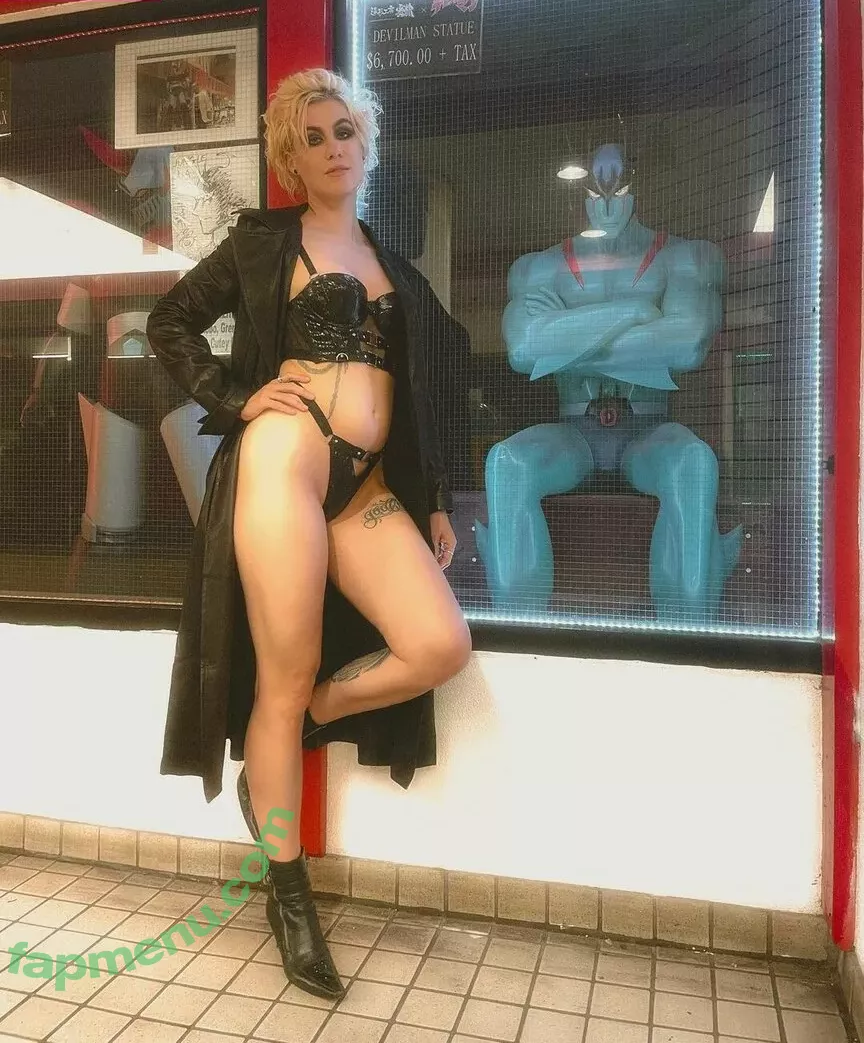 Comicbookgirl19 nude photo #0747 (DanikaXIX / pirateflagnislandgirl)