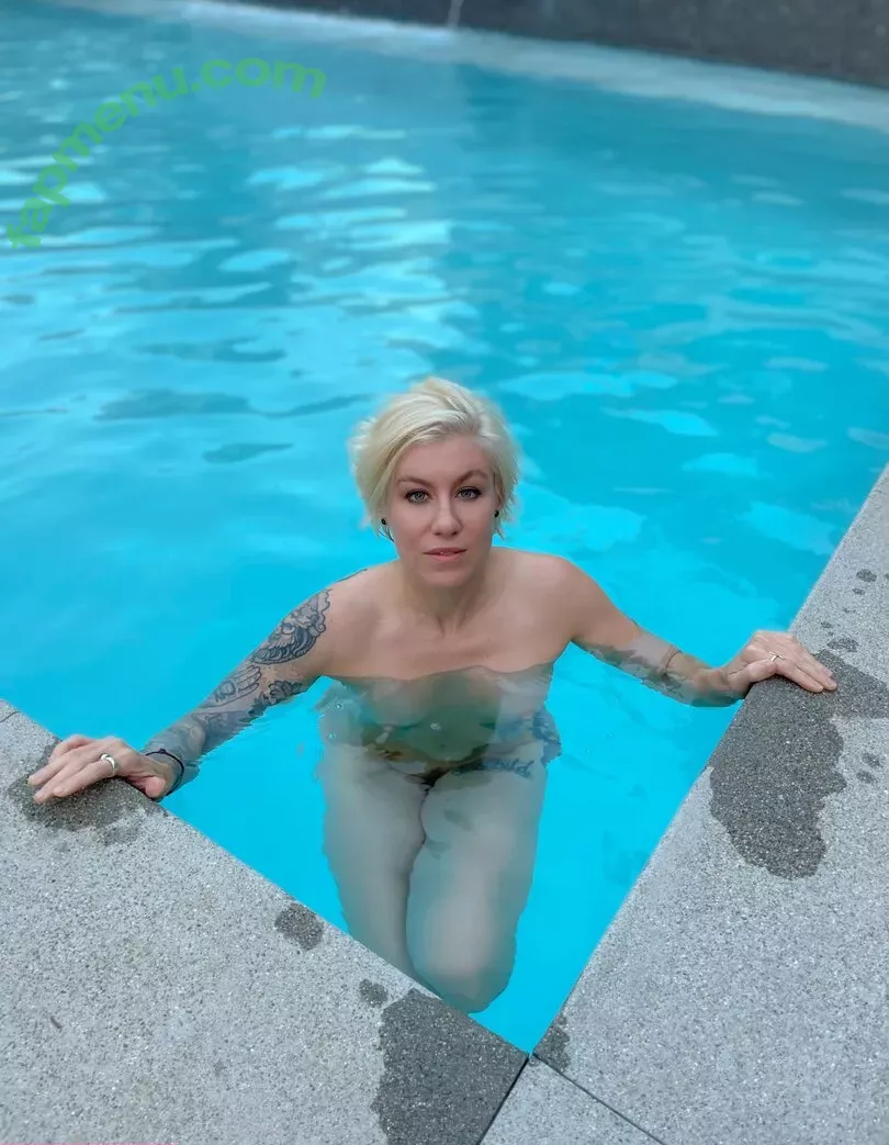 Comicbookgirl19 nude photo #0765 (DanikaXIX / pirateflagnislandgirl)