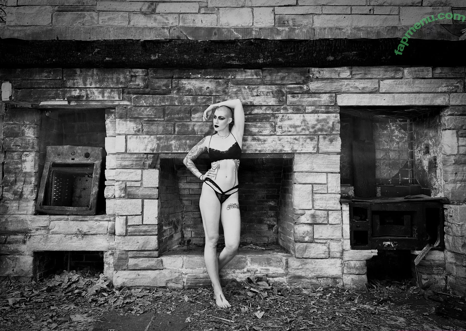 Comicbookgirl19 nude photo #0900 (DanikaXIX / pirateflagnislandgirl)