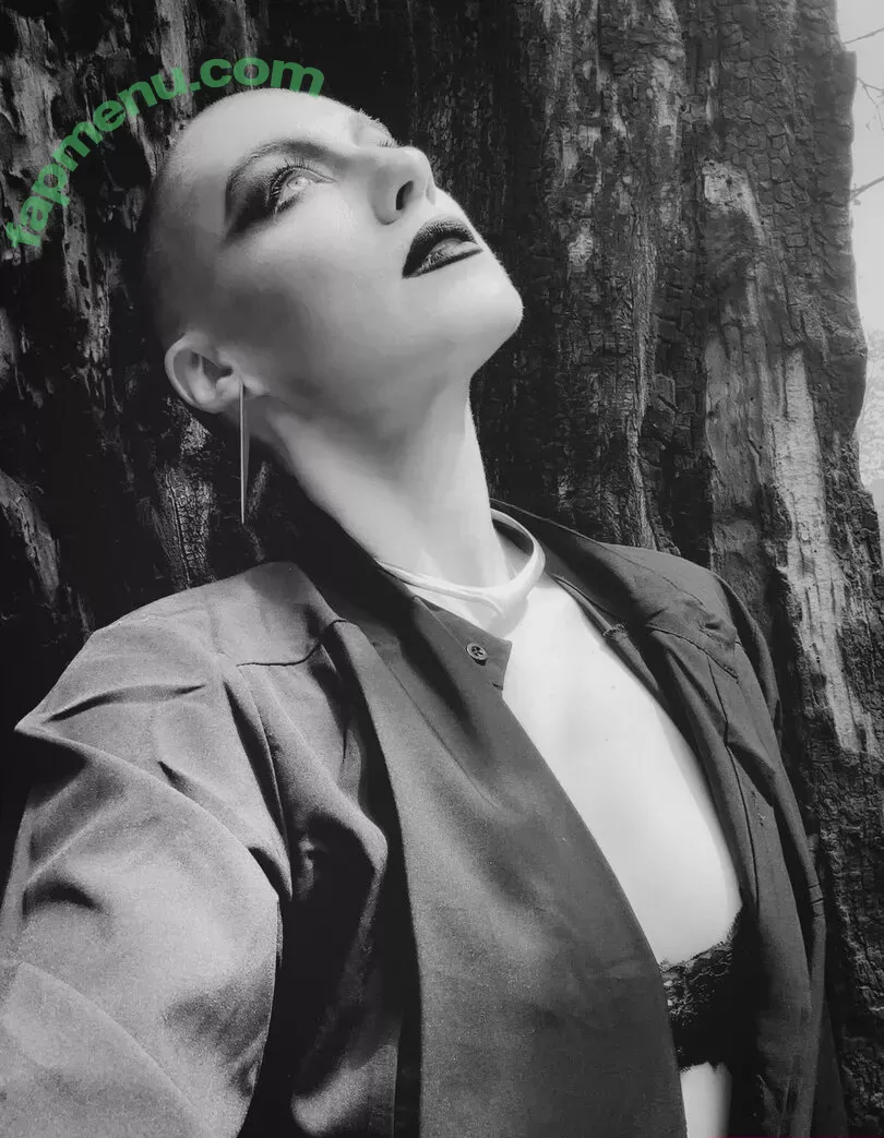 Comicbookgirl19 nude photo #0911 (DanikaXIX / pirateflagnislandgirl)