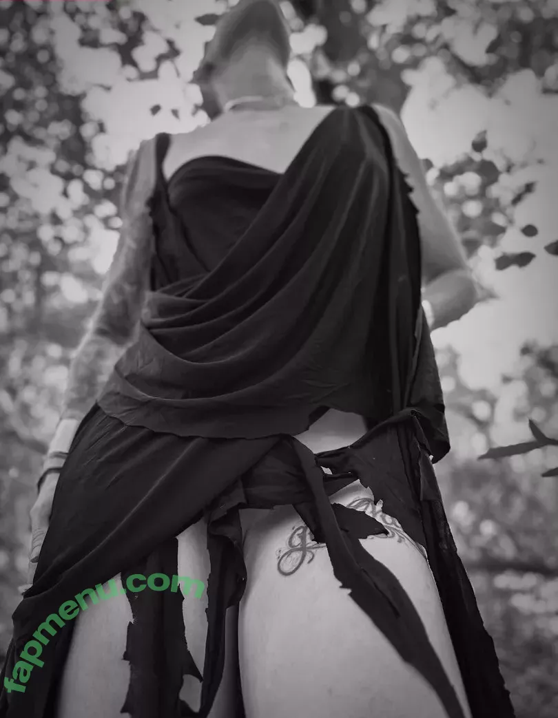 Comicbookgirl19 nude photo #0913 (DanikaXIX / pirateflagnislandgirl)