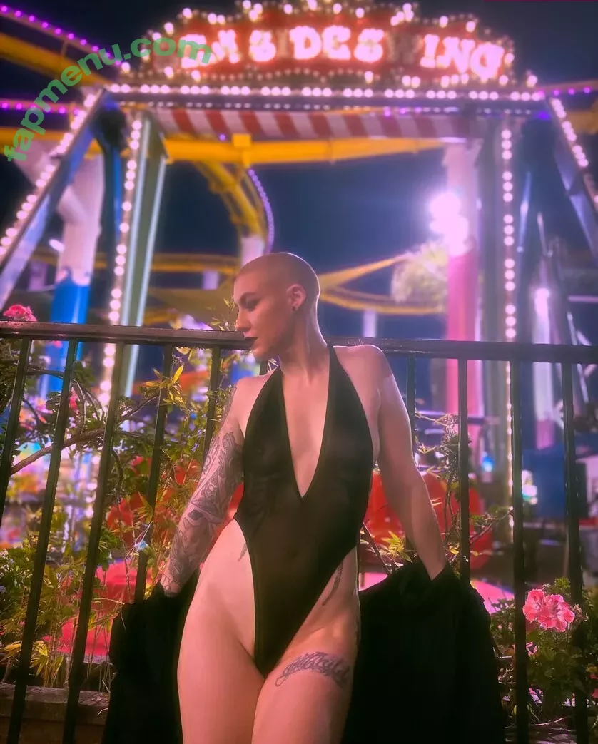 Comicbookgirl19 nude photo #0984 (DanikaXIX / pirateflagnislandgirl)