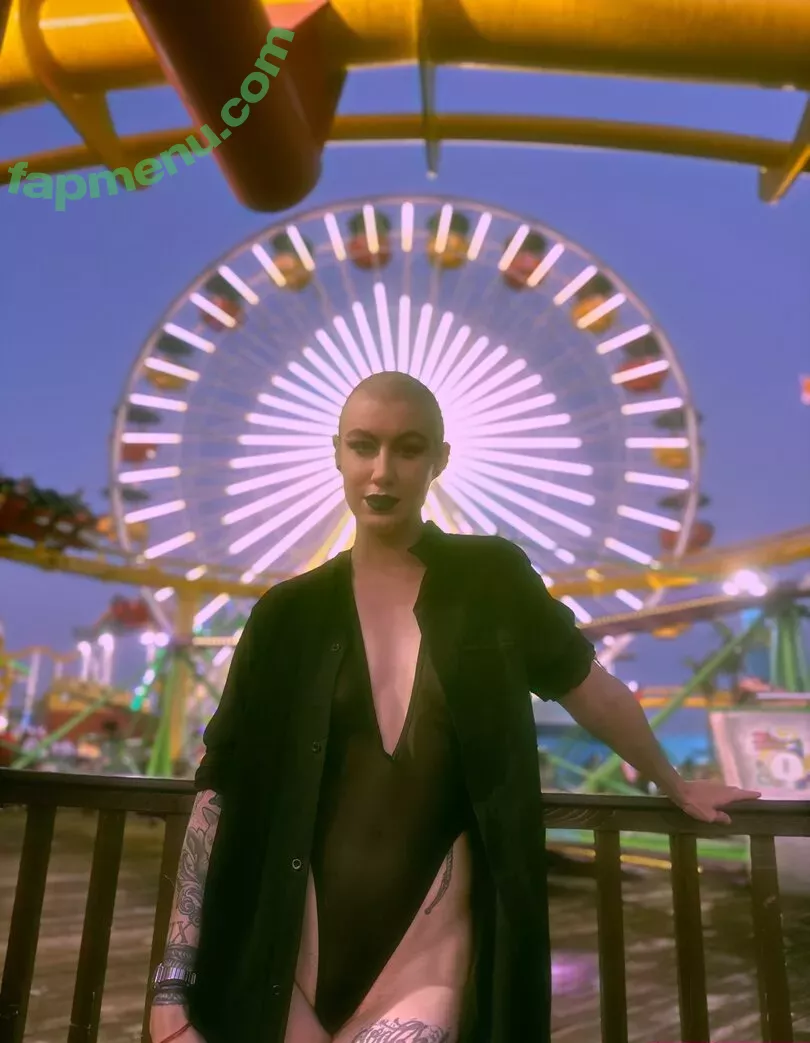 Comicbookgirl19 nude photo #0985 (DanikaXIX / pirateflagnislandgirl)