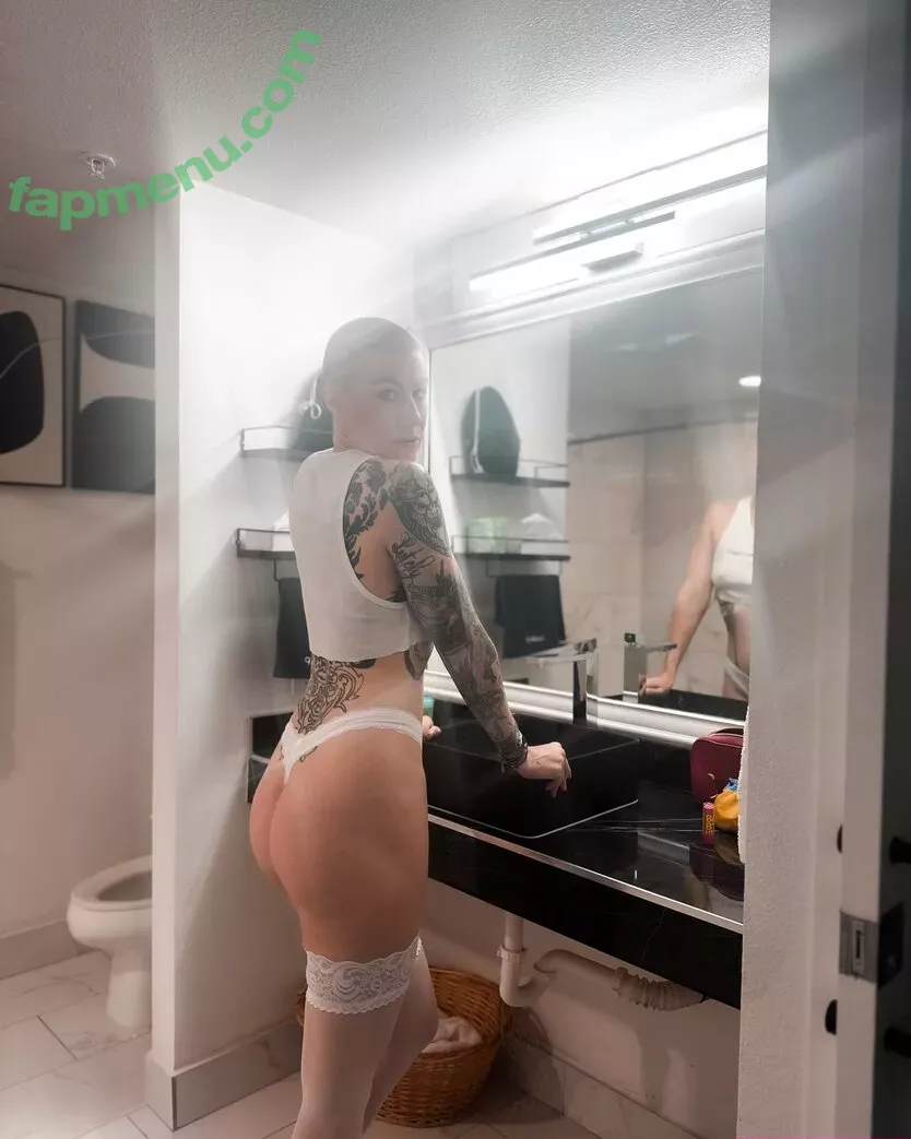 Comicbookgirl19 nude photo #0993 (DanikaXIX / pirateflagnislandgirl)