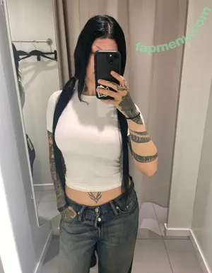  nude photo #0004