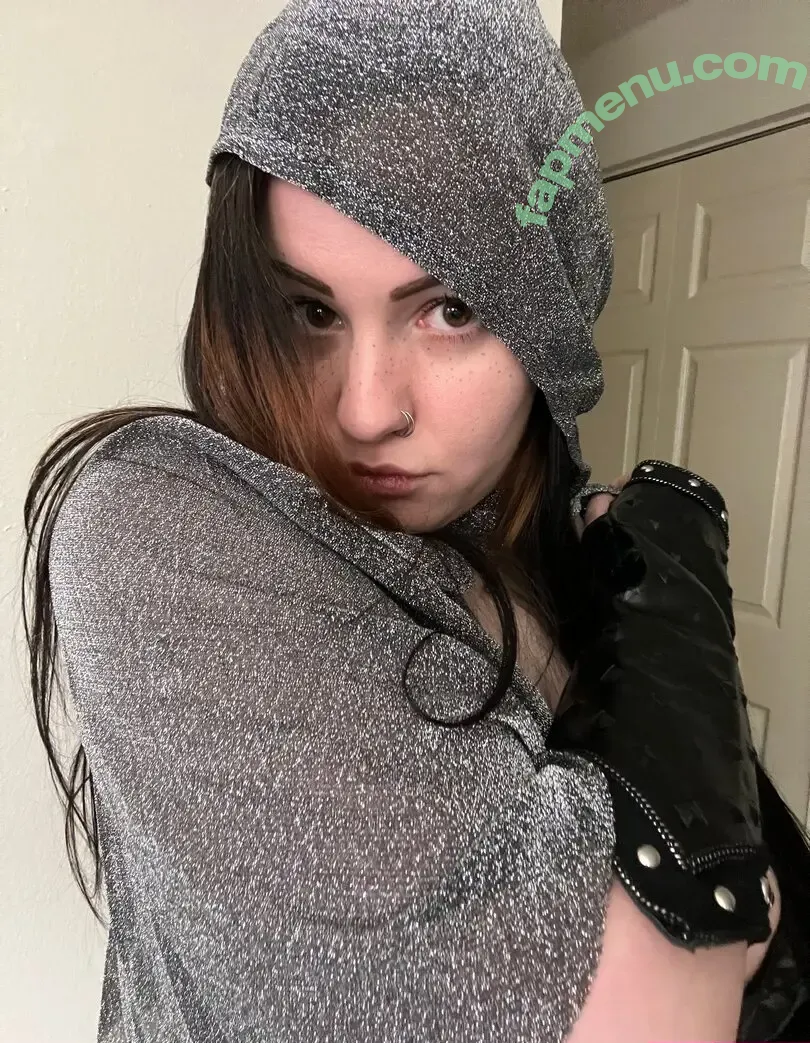 ConcealedBones nude photo #0209 (ConcealedBones)