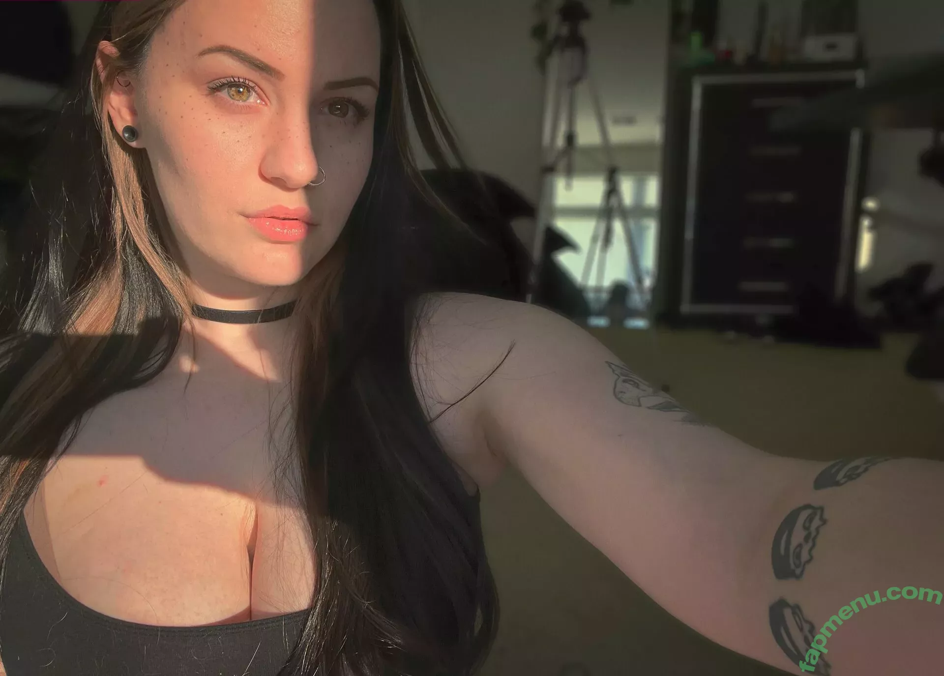 ConcealedBones nude photo #0294 (ConcealedBones)