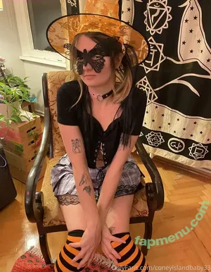 coneyislandbaby / Bade Yaprak / badeyaprak / coneyislandbaby33 / coneyislandbebi nude photo #0032