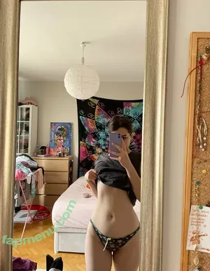 coneyislandbaby / Bade Yaprak / badeyaprak / coneyislandbaby33 / coneyislandbebi nude photo #0036