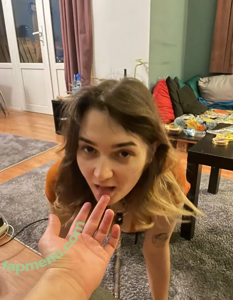 coneyislandbaby nude photo #0038 (Bade Yaprak / badeyaprak / coneyislandbaby33 / coneyislandbebi)