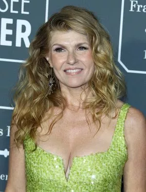 Connie Britton / conniebritton / simonbritton nude photo #0042