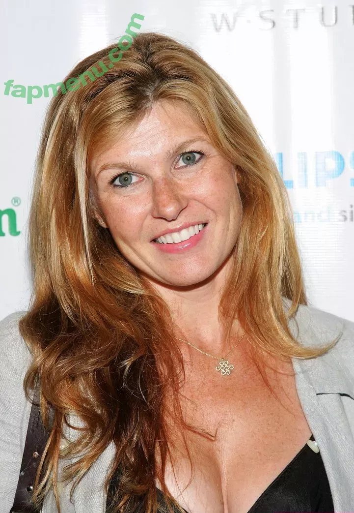 Connie Britton nude photo #0004 (conniebritton / simonbritton)