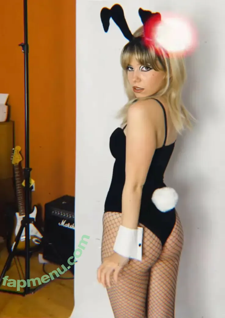 Connie Mclean nude photo #0015 (conniemcleann)