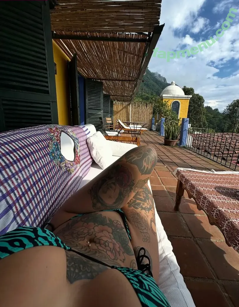 Connie Perignon nude photo #0630 (notconnieperignon)