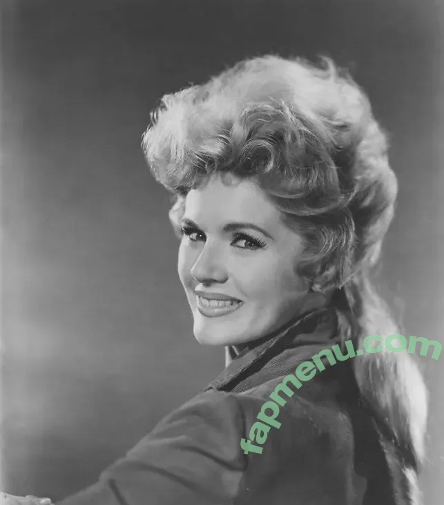 Connie Stevens nude photo #0050 (theconniestevens)