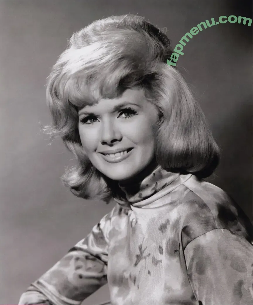 Connie Stevens nude photo #0065 (theconniestevens)