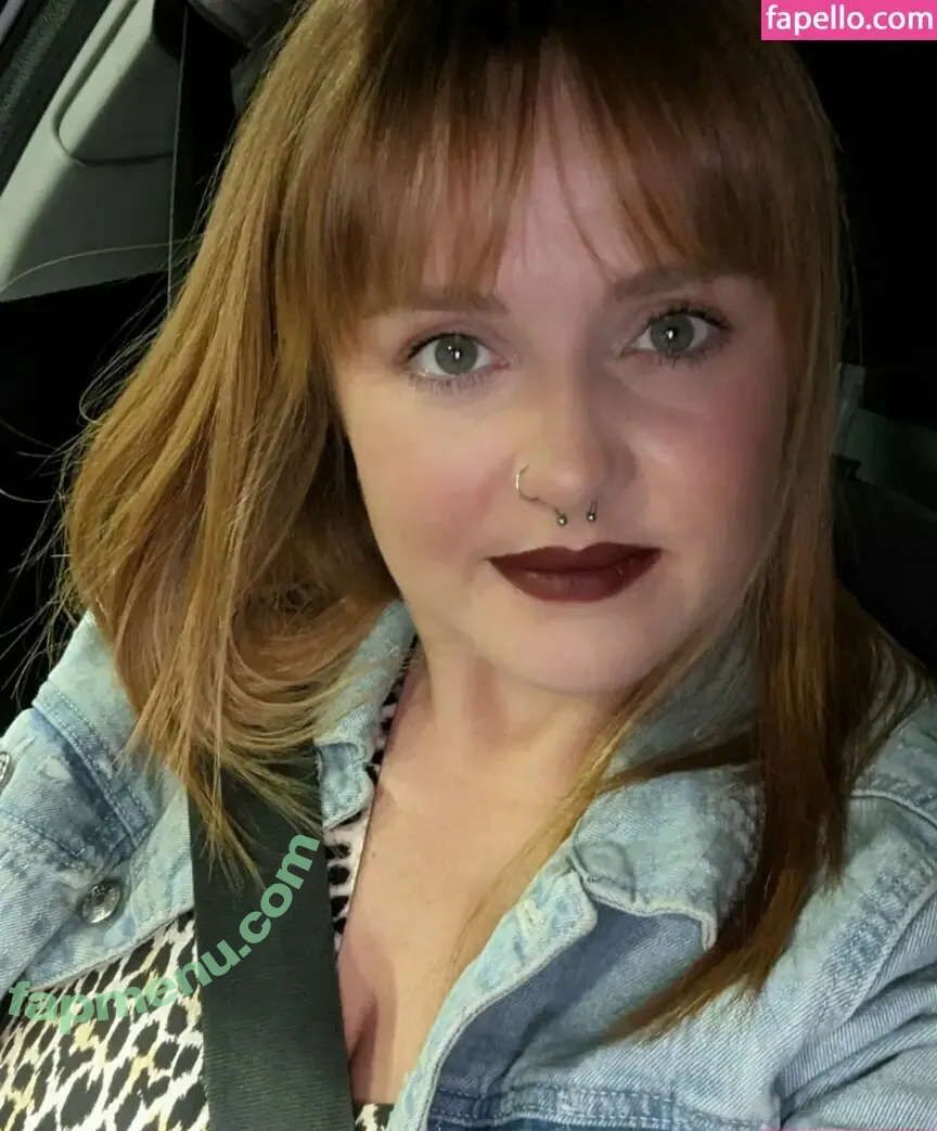 constanceflame nude photo #0136 (constanceflame)