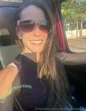Convincedmom4u / the.becktriplets nude photo #0041