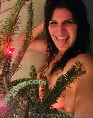 Cookie / cookie_._ / mscookiejar / theofficialcookie nude photo #0014