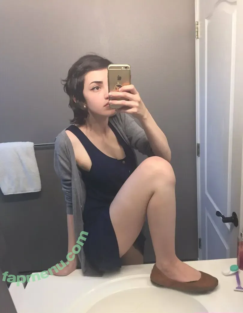 CoolDog420 nude photo #0032 (NudeObama / cool_dog_420)