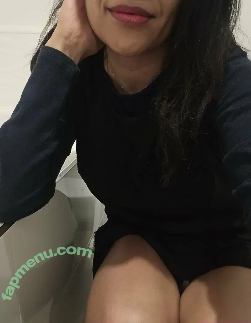 coolmomlola nude photo #0016 (coolmomlola)