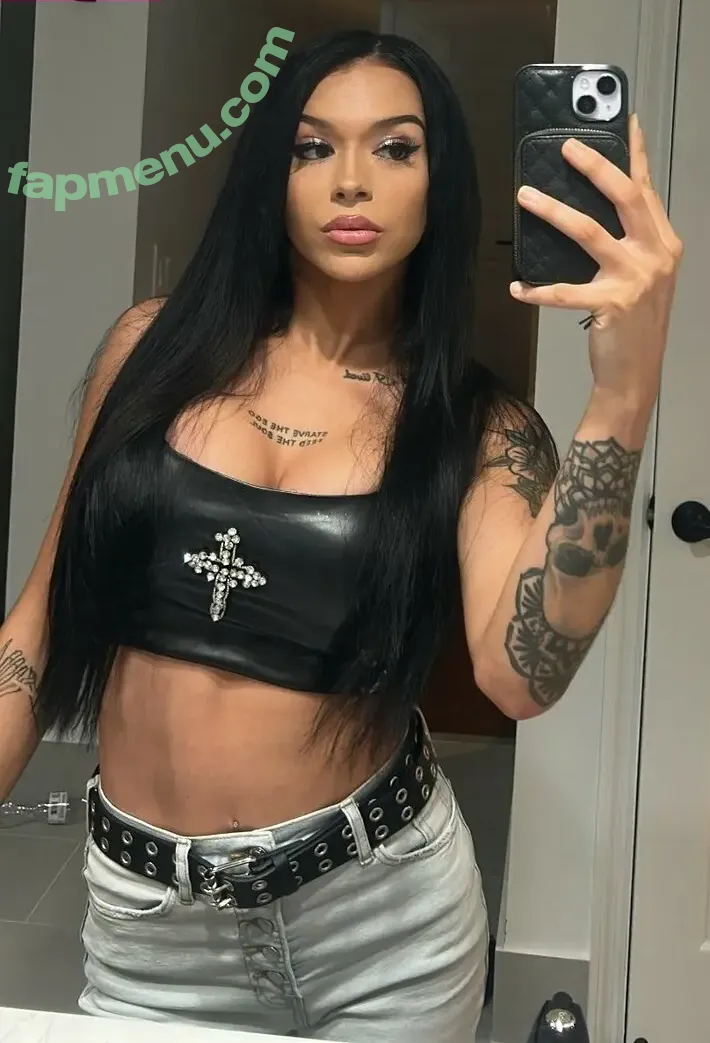 Cora Jade nude photo #0001 (CoraJadeWWE / elaynablack)