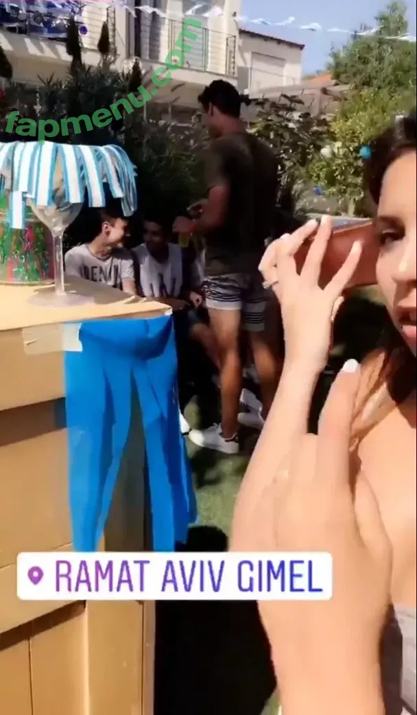 Coral Sharon nude photo #1415 (coral.sharon / coralsharon / coralsharon9)