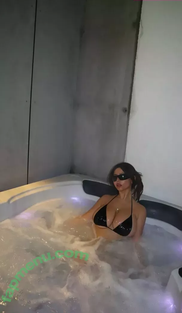 Coral Sharon nude photo #1458 (coral.sharon / coralsharon / coralsharon9)